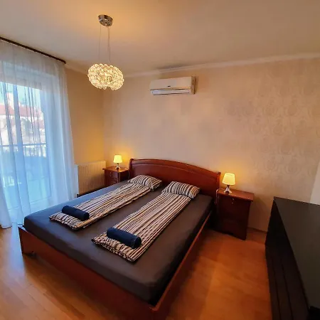 Apartment Centrum With Free Parking *